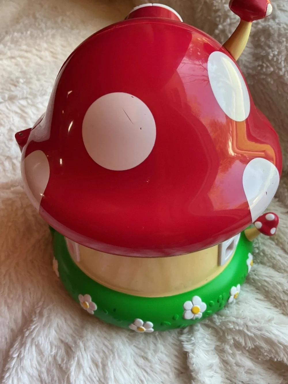 Vintage Sanrio Hello Kitty Mushroom Doll House 2001 Bandai
